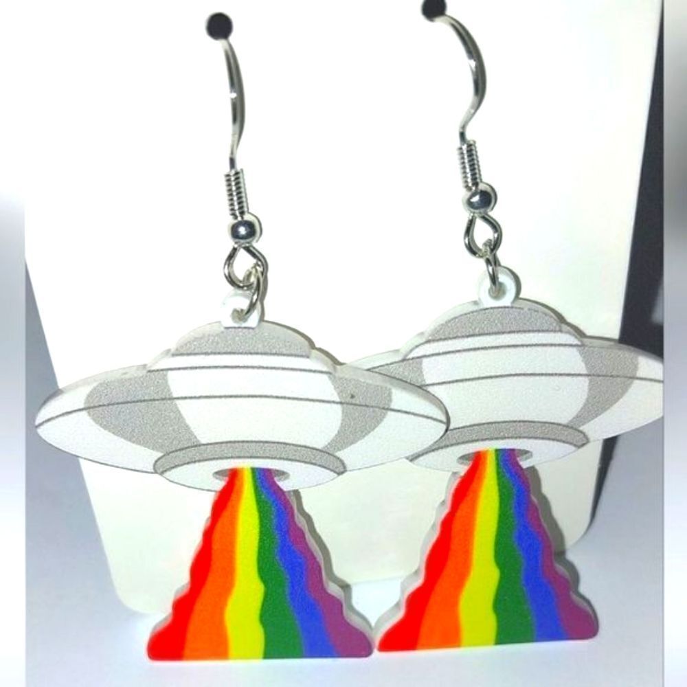 Super cute 5d spaceship rainbow earrings
